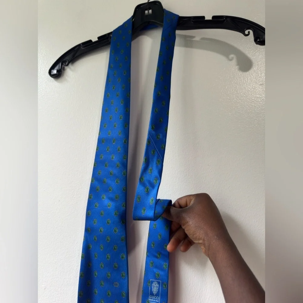 Gucci Necktie Tie 100% Silk Blue and Green Patterned Men’s